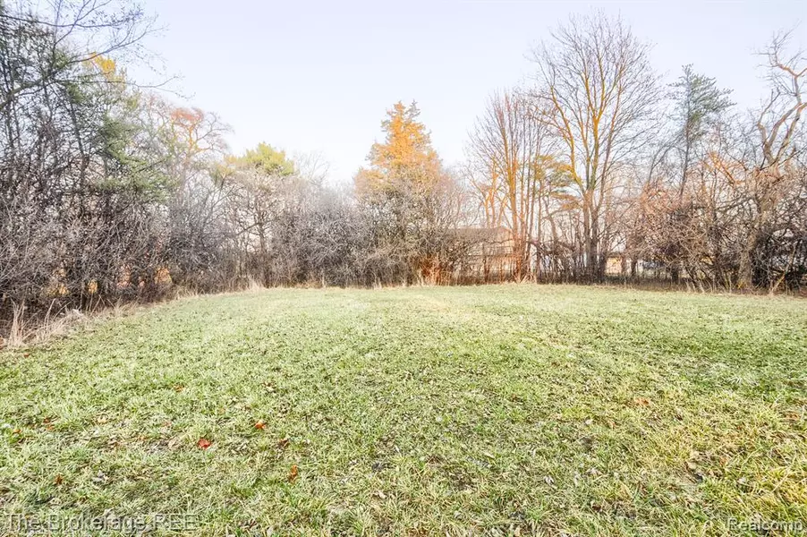 3361 BURT Street, Saginaw, MI 48601
