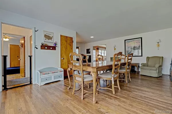 Holly, MI 48442,1112 ORCHARD Drive