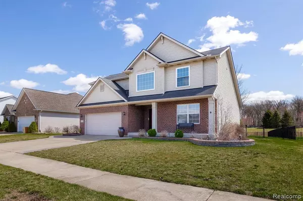 31501 ADORA Lane, Flat Rock, MI 48134