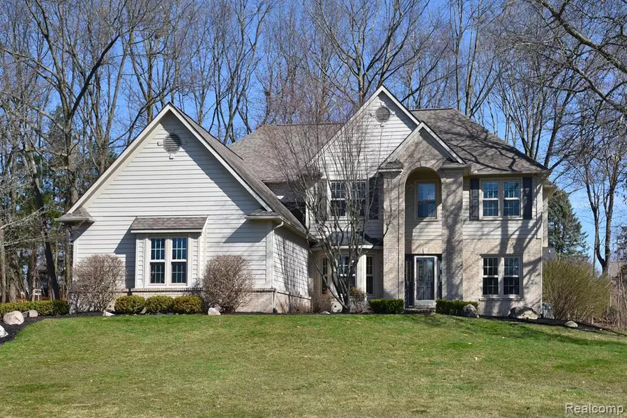 8284 BROOKSTONE Lane, Clarkston, MI 48348