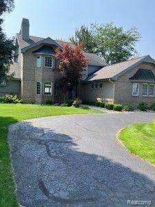 Cadillac, MI 49601,605 LAKE SHORE Drive