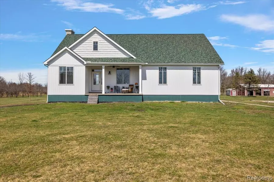 5200 PLANK Road, Cottrellville, MI