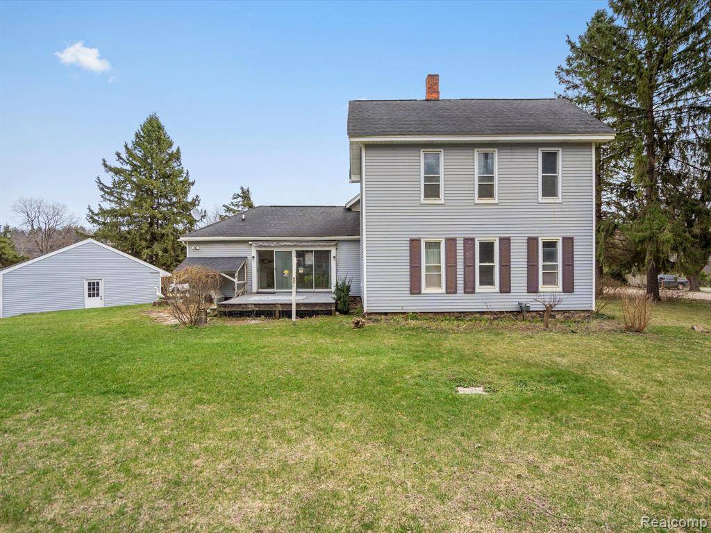 758 W Glass Road, Ortonville, MI 48462