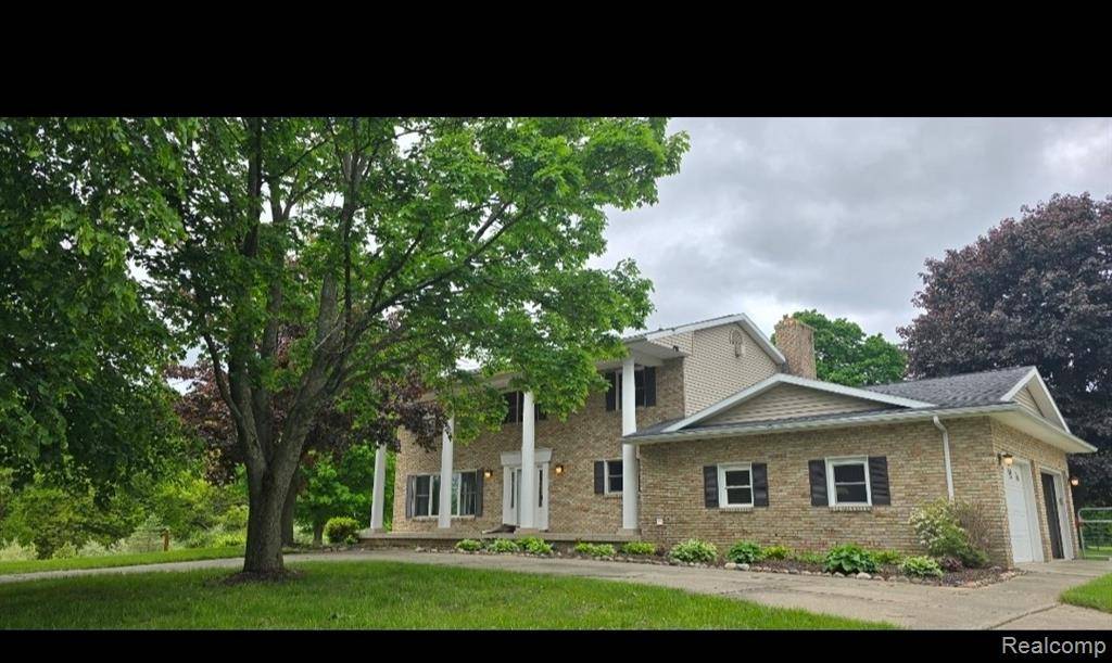 8114 GALE Road, Goodrich Vlg, MI