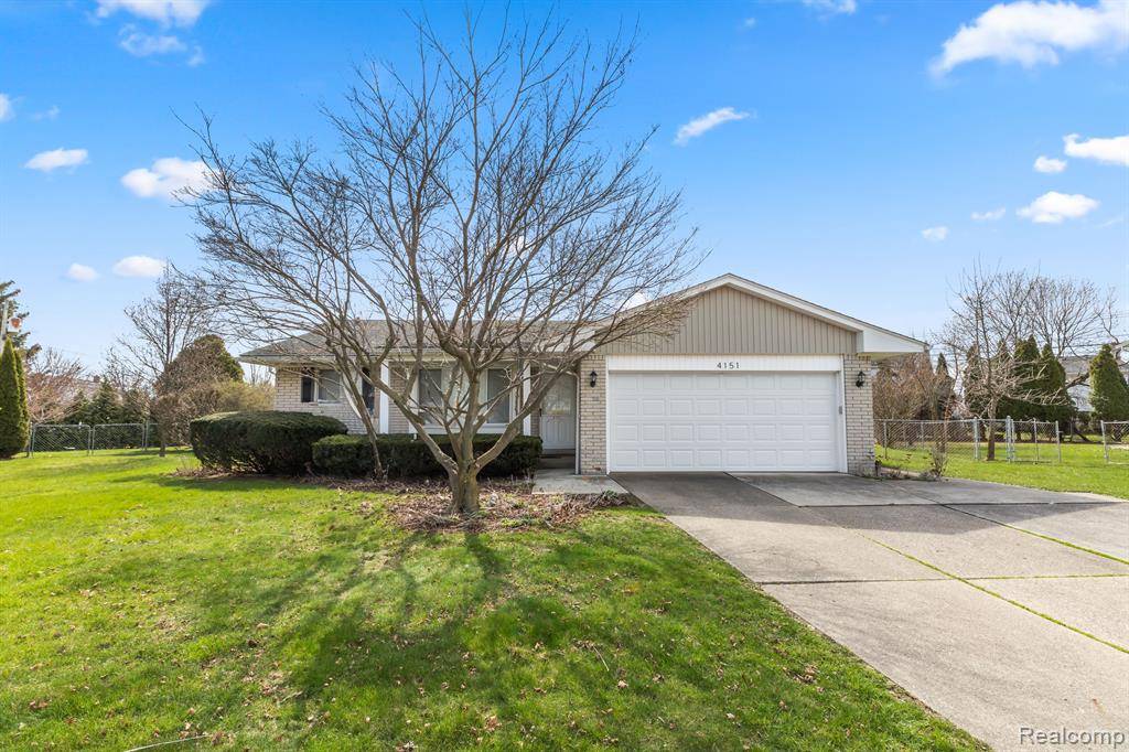 Trenton, MI 48183,4151 red cedar Street