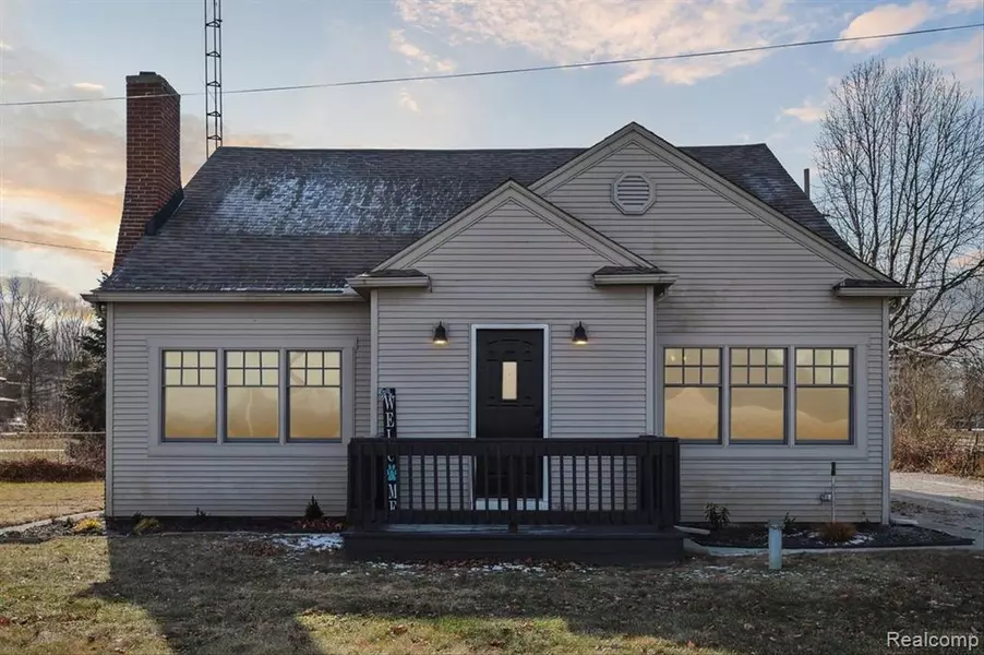13611 S CUSTER Road Road, Dundee, MI 48131
