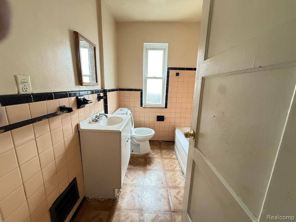 Highland Park, MI 48203,18148 HULL Street