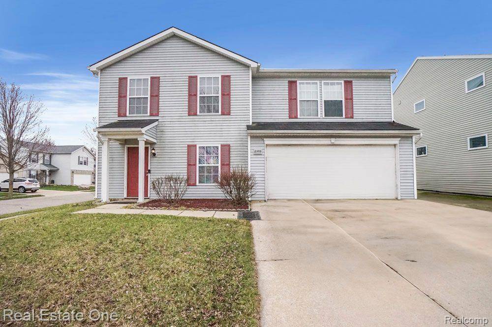 8553 Shiawassee River Drive, Fowlerville, MI 48836