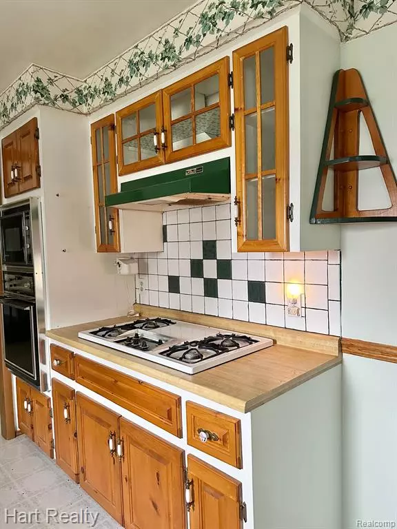 Marlette, MI 48453,2677 LAMOTTE Street