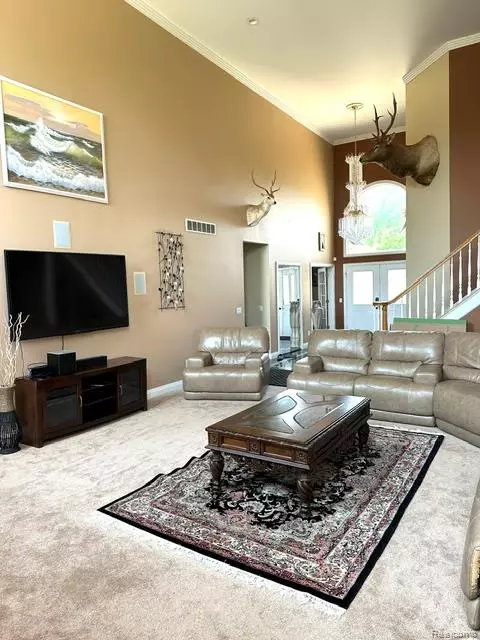 Troy, MI 48085,5238 WINDMILL Drive