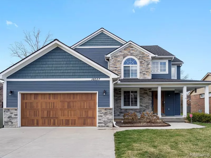 16037 TOULOUSE, Fraser, MI 48026
