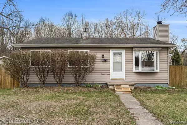 Romulus, MI 48174,15575 MEADOW Street