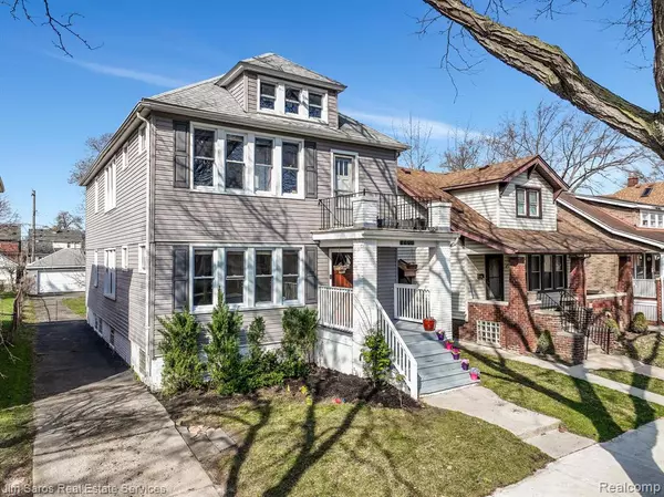 Grosse Pointe Park, MI 48230,1375 Lakepointe Street