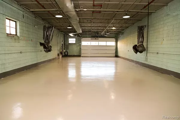 Detroit, MI 48202,684 W BALTIMORE Street