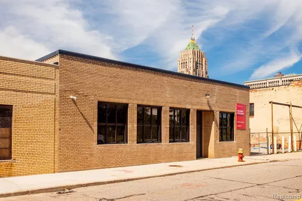 Detroit, MI 48202,850 W BALTIMORE Street