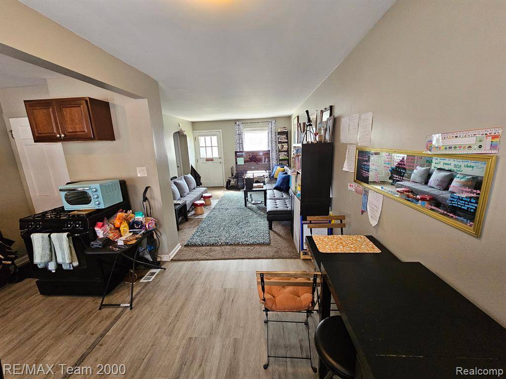 Dearborn, MI 48126,4600 FIRESTONE Street