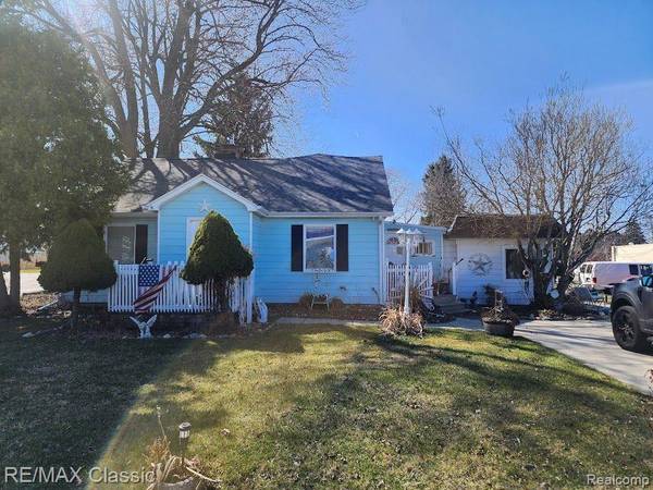 5612 MAIN Street, Lexington, MI 48450