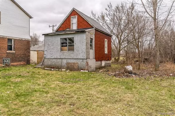 Detroit, MI 48213,8650 MARCUS Street