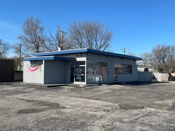 37 W 10 MILE Road, Hazel Park, MI 48030