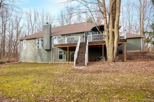 Highland, MI,3841 MIDDLE Road