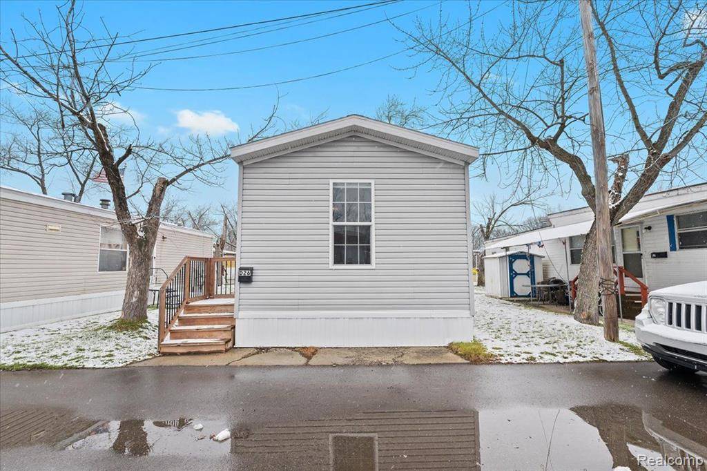 Farmington Hills, MI 48336,22600 MIDDLEBELT Road, Lot D-26