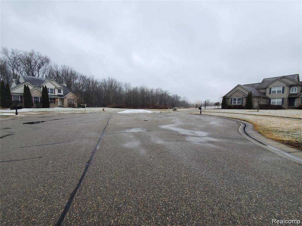 Grand Blanc, MI 48439,0 VALERIAN Court