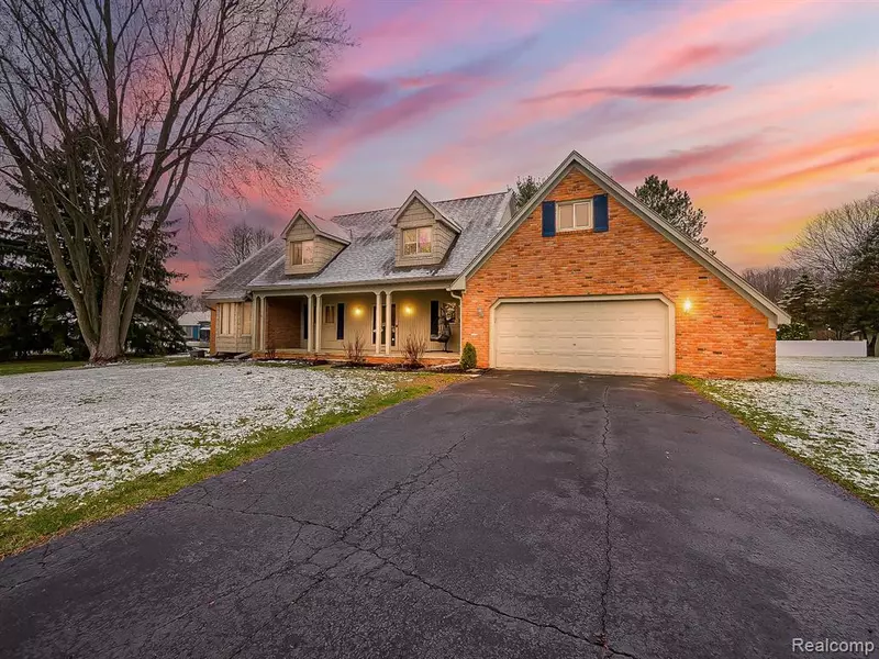 2642 RIPPLE Way, White Lake, MI 48383