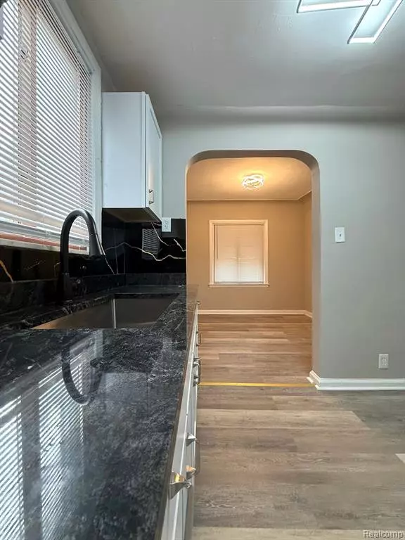 Detroit, MI 48205,18655 STRASBURG Street