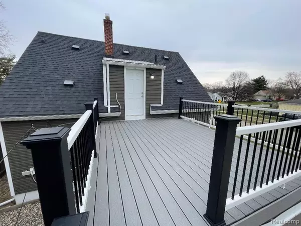 Westland, MI,35209 BARTON Street