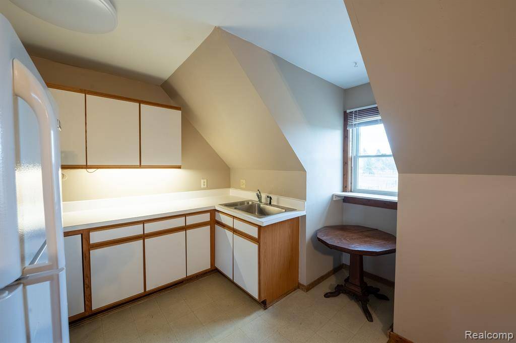 Howell, MI 48855,4773 MACK Apt #2 Road