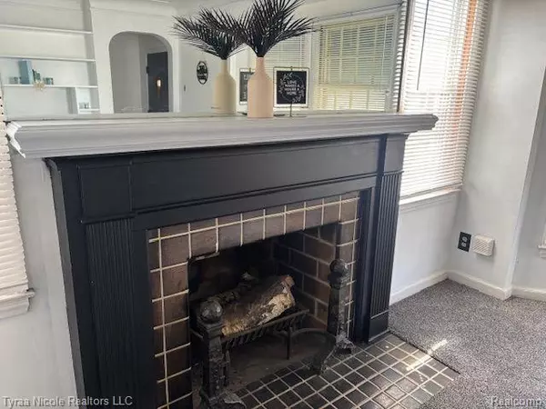 Detroit, MI 48224,5940 CADIEUX Road