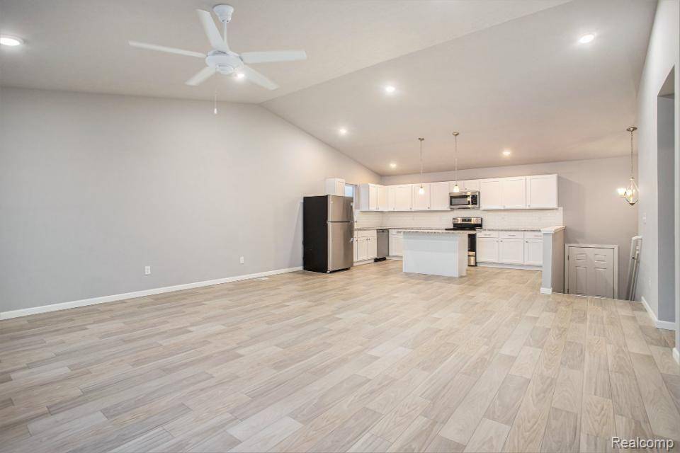 Flint, MI 48507,7099 TIMBERLINE Drive