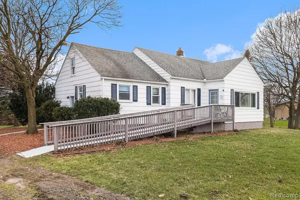 11229 GRAND BLANC Road, Gaines Vlg, MI 48436
