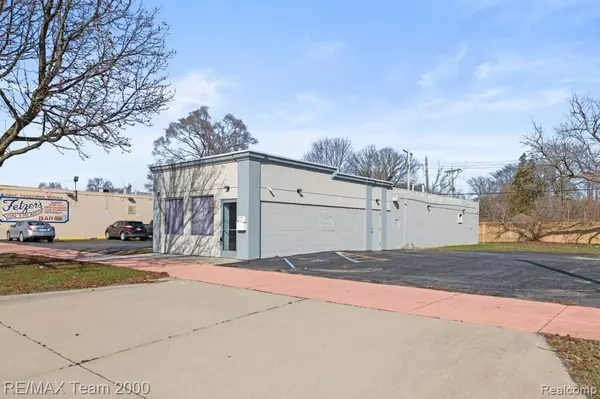 Dearborn Heights, MI 48125,5153 S Beech Daly Street