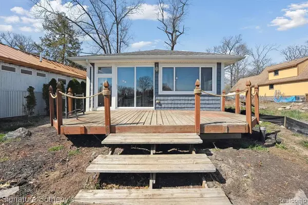 White Lake, MI,8797 COOLEY BEACH Drive