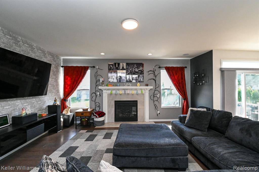 Rochester Hills, MI 48309,3399 MILDRED Avenue