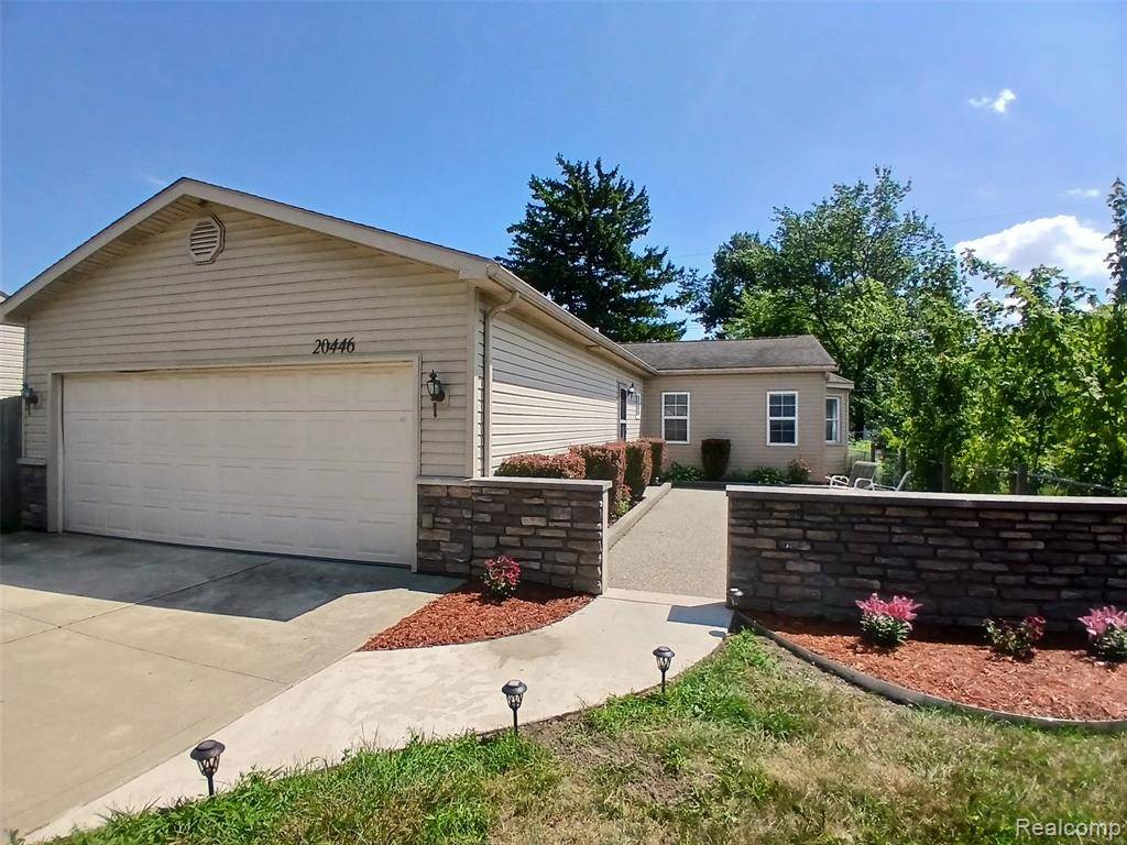 20446 WILLIAMSON Street, Clinton Twp, MI 48035