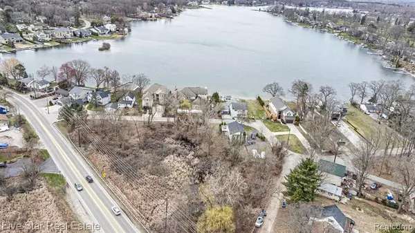 Commerce Twp, MI 48382,0000 Dickert Street