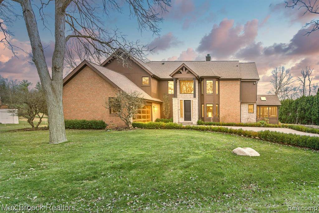 3403 CHICKERING Lane, Bloomfield Hills, MI 48302
