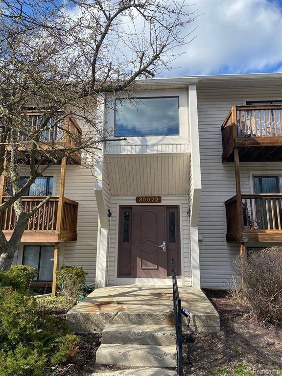 30022 W 12 MILE Road, Farmington Hills, MI 48334