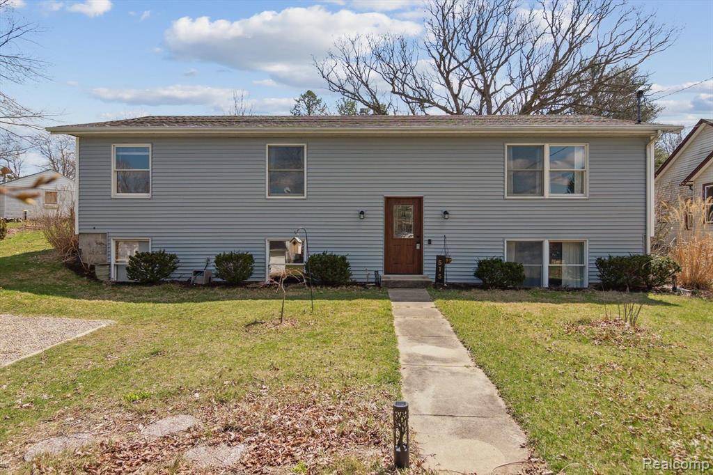 515 FURNACE Street, Manchester, MI 48158