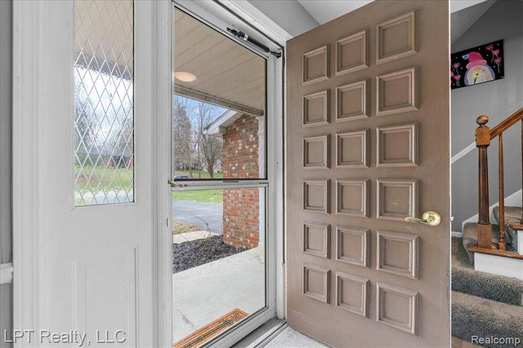 Okemos, MI 48864,3715 W HIAWATHA Drive