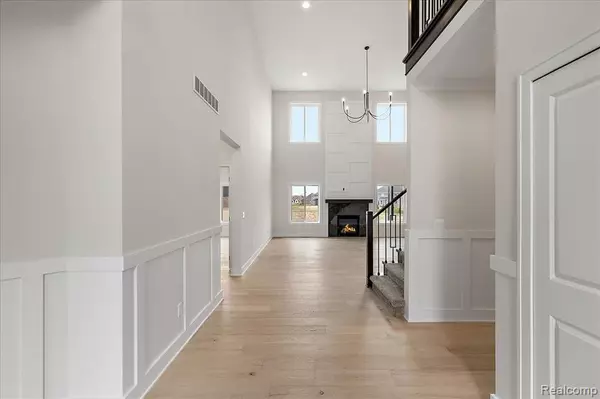 Oxford, MI 48371,682 Westlake Avenue