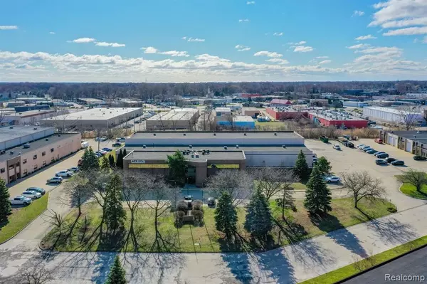 33842 JAMES J POMPO Drive, Fraser, MI 48026