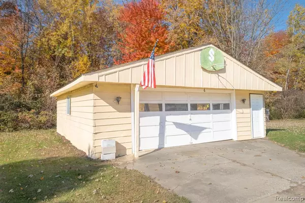 Clio, MI 48420,14461 N Lewis Road