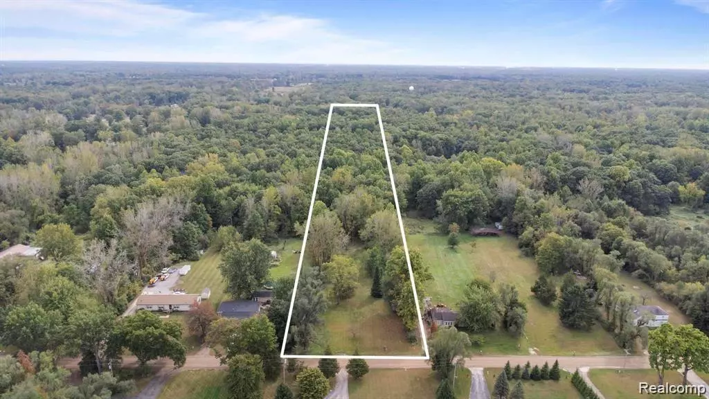 48795 WEAR Road, Belleville, MI 48111