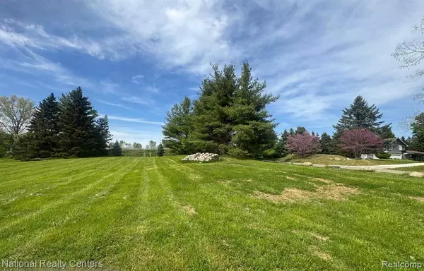 Milford, MI 48381,0000 pinewood