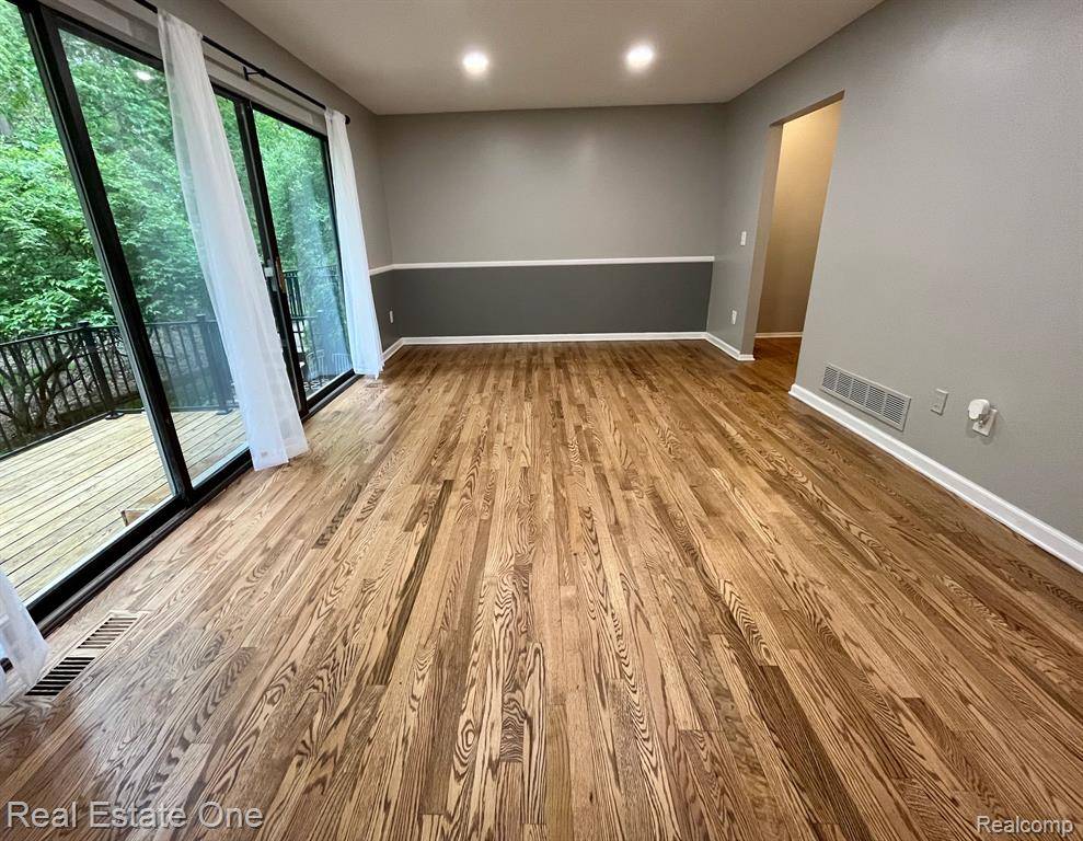 Rochester Hills, MI 48307,1403 Oakbrook E