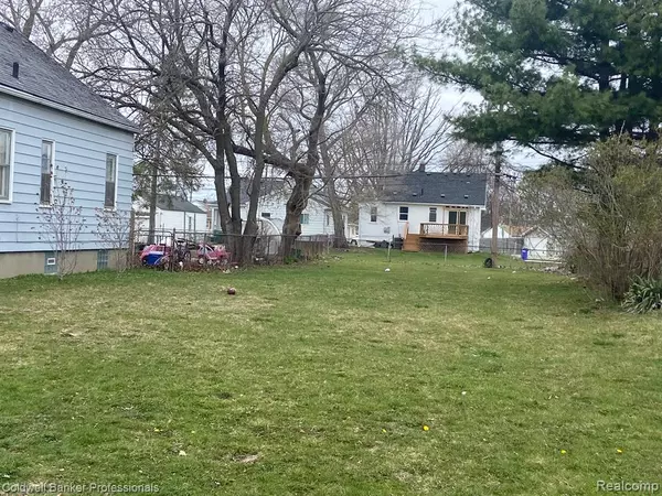 16241 EVERGREEN Avenue, Eastpointe, MI 48021