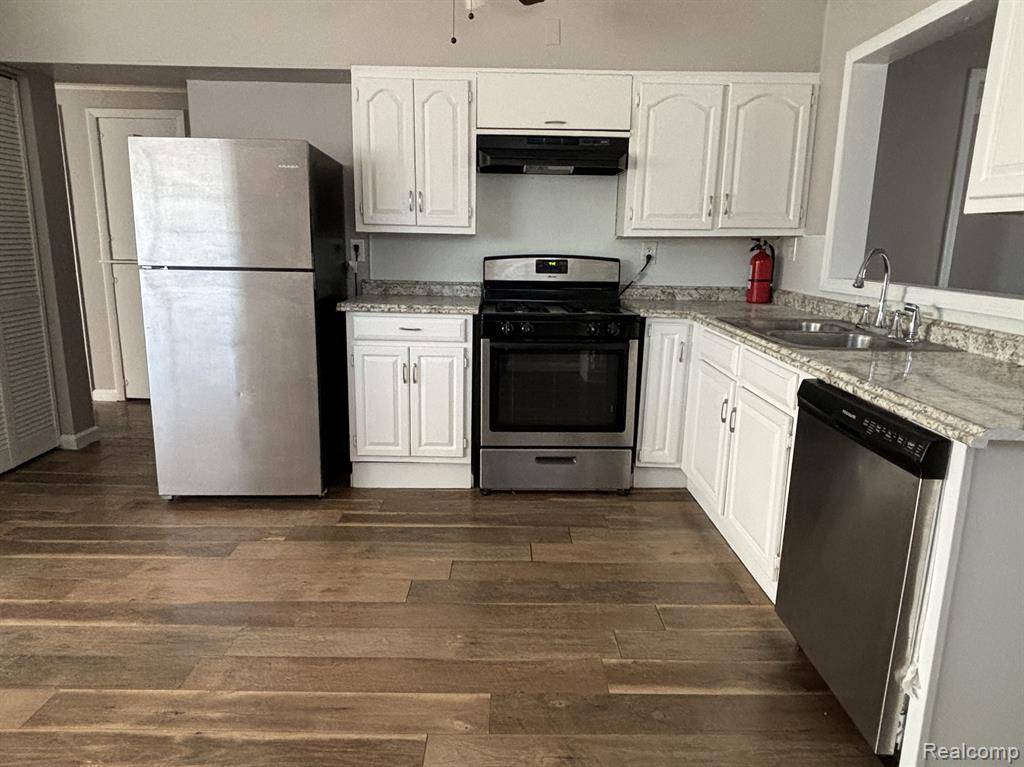 Hazel Park, MI 48030,1333 E GEORGE Avenue